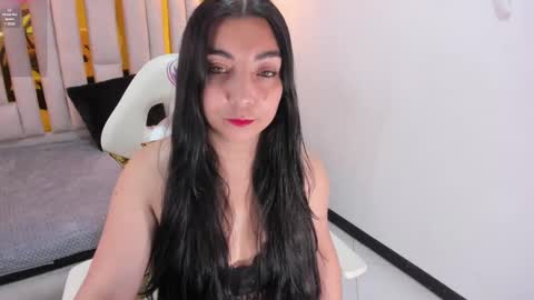 Snapshot of karla_hernandez chatting on January 5, 2025, 11:04 am Karla online show from January 5, 2025, 11:04 am