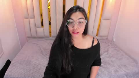 Snapshot of karla_hernandez chatting on January 31, 2025, 1:56 pm Karla online show from January 31, 2025, 1:56 pm