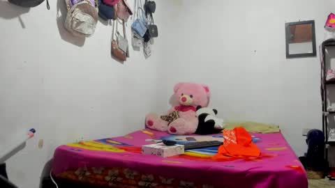 Karlaa online show from November 12, 2025, 3:18 am