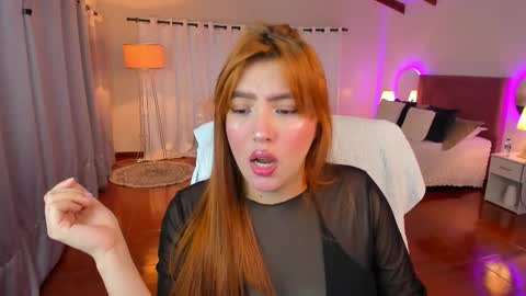 Snapshot of karla_hill_28 chatting on September 14, 2025, 4:33 am Karlita online show from September 14, 2025, 4:33 am