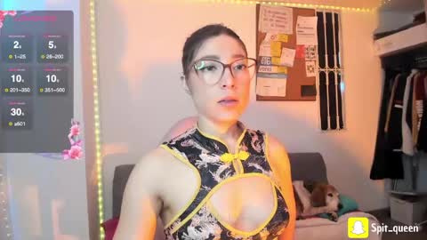 Snapshot of karla_honey_ chatting on May 20, 2026, 1:17 pm Karla online show from May 20, 2026, 1:17 pm
