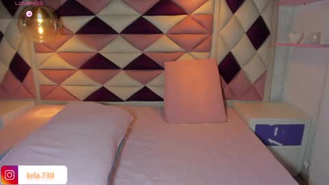 karolina  online show from February 9, 2025, 3:11 am