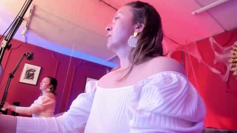 carla  online show from October 30, 2025, 3:41 am