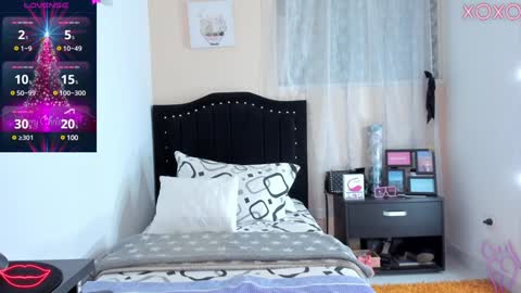 Snapshot of karlaalane chatting on December 8, 2024, 4:35 am Karla Lane online show from December 8, 2024, 4:35 am