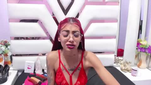 KarlasLutSKinny online show from December 29, 2024, 7:28 am