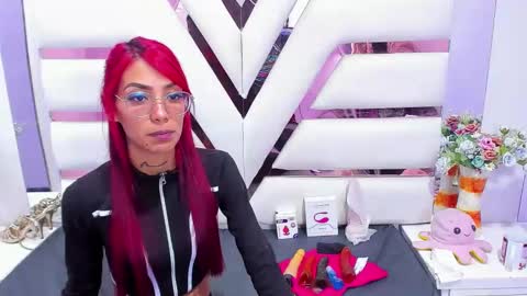 KarlasLutSKinny online show from January 14, 2025, 4:25 am