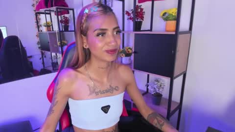 karlaslutskinny__ online show from January 11, 2026, 3:55 am