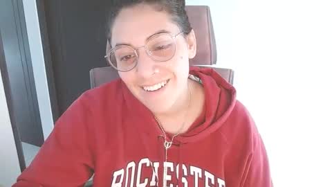 Snapshot of karlie_kloy chatting on September 24, 2025, 5:05 pm kloy online show from September 24, 2025, 5:05 pm