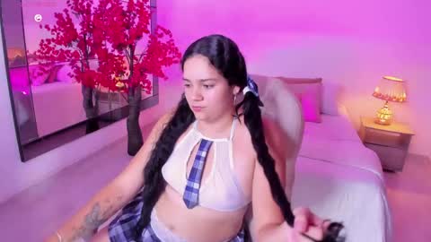 Karli online show from April 17, 2026, 7:39 pm