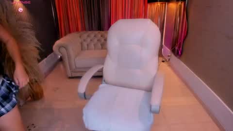 Karli online show from May 15, 2026, 7:54 pm