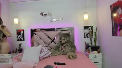 Karly Moonns online show from June 18, 2026, 9:47 am