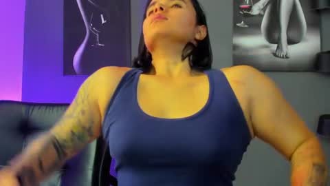 Snapshot of karlyjons_ chatting on June 30, 2026, 5:25 pm online show from June 30, 2026, 5:25 pm