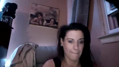 Snapshot of karlykox chatting on March 25, 2026, 3:45 am Karlykox online show from March 25, 2026, 3:45 am
