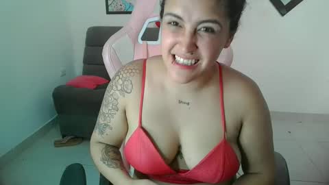 Snapshot of karol_naughty chatting on February 14, 2025, 1:08 pm online show from February 14, 2025, 1:08 pm