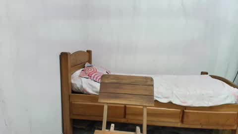 Snapshot of karol_naughty chatting on February 20, 2025, 1:57 am online show from February 20, 2025, 1:57 am