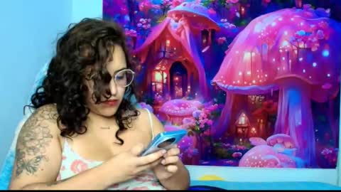 Snapshot of karol_naughty chatting on September 17, 2025, 10:17 am online show from September 17, 2025, 10:17 am