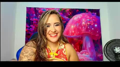Snapshot of karol_naughty chatting on December 22, 2025, 1:30 pm online show from December 22, 2025, 1:30 pm