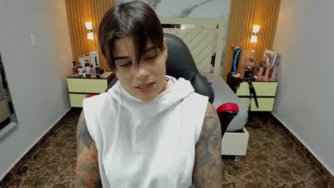 Snapshot of karolandluna chatting on November 5, 2025, 7:36 pm Karol and Luna online show from November 5, 2025, 7:36 pm