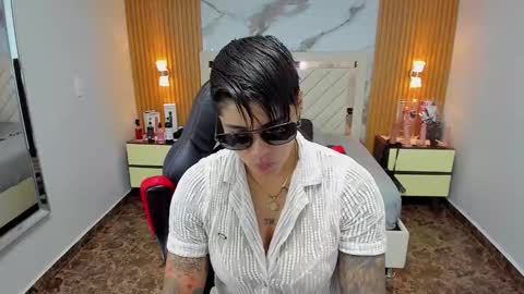 Snapshot of karolandluna chatting on November 20, 2025, 7:24 pm Karol and Luna online show from November 20, 2025, 7:24 pm