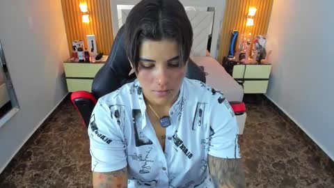 Snapshot of karolandluna chatting on November 27, 2025, 7:27 pm Karol and Luna online show from November 27, 2025, 7:27 pm