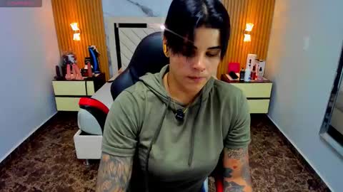 Snapshot of karolandluna chatting on January 17, 2026, 7:50 pm Karol and Luna online show from January 17, 2026, 7:50 pm