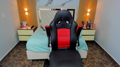 Snapshot of karolandluna chatting on January 31, 2026, 7:11 pm Karol and Luna online show from January 31, 2026, 7:11 pm