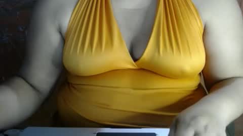 Snapshot of karolbb21 chatting on December 22, 2025, 11:18 am karolbb21 online show from December 22, 2025, 11:18 am