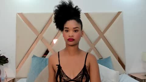 Snapshot of karolebonyy chatting on February 10, 2026, 6:06 am Karol online show from February 10, 2026, 6:06 am