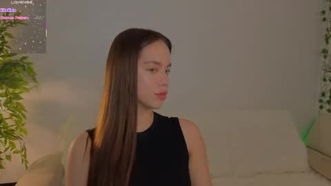 Molly online show from May 26, 2026, 6:20 am
