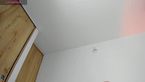 karolina_evans online show from September 16, 2025, 12:17 pm