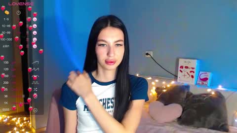 Kira online show from October 20, 2025, 1:50 am