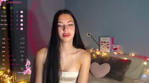 Snapshot of karolina_hottie_ chatting on July 9, 2026, 2:04 am Kira online show from July 9, 2026, 2:04 am