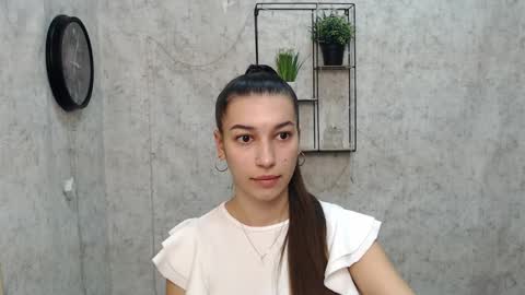Snapshot of karolinamex_ chatting on January 3, 2025, 6:55 am Karolina online show from January 3, 2025, 6:55 am