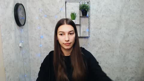Snapshot of karolinamex_ chatting on January 7, 2025, 7:10 am Karolina online show from January 7, 2025, 7:10 am
