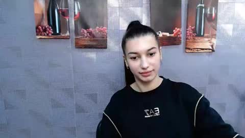 Snapshot of karolinamex_ chatting on January 24, 2025, 10:21 am Karolina online show from January 24, 2025, 10:21 am
