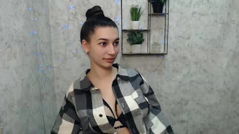 Snapshot of karolinamex_ chatting on February 15, 2025, 10:00 am Karolina online show from February 15, 2025, 10:00 am