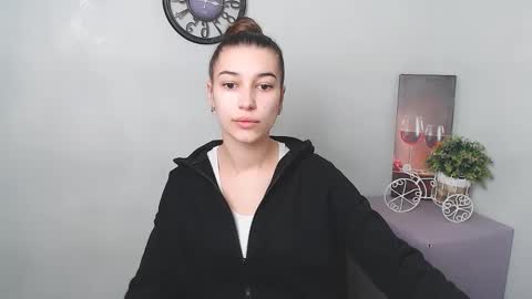 Snapshot of karolinamex_ chatting on February 19, 2025, 6:55 am Karolina online show from February 19, 2025, 6:55 am