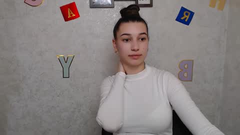 Snapshot of karolinamex_ chatting on March 11, 2025, 1:12 pm Karolina online show from March 11, 2025, 1:12 pm