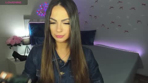 Karolina online show from June 8, 2026, 6:36 am
