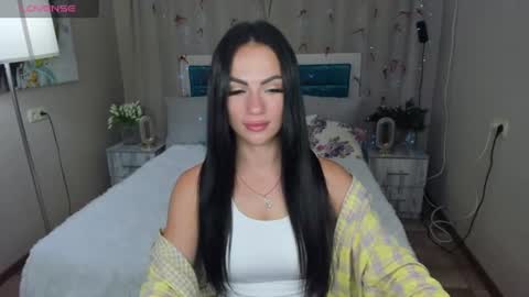 Karolina online show from July 6, 2026, 5:37 am