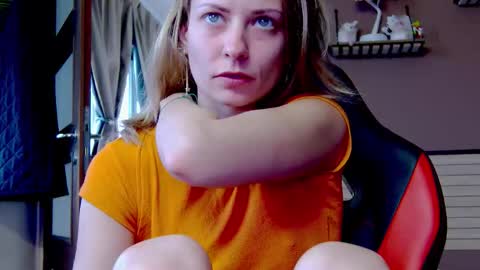 karoline121 online show from December 14, 2025, 10:42 am