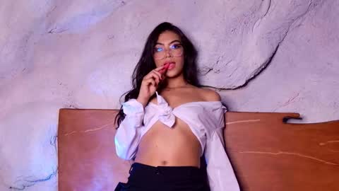 Snapshot of karoline_santos chatting on November 6, 2025, 10:10 pm K online at 600 until 1100 USA Time online show from November 6, 2025, 10:10 pm