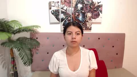Snapshot of karolineburnx chatting on March 9, 2025, 1:56 am Isa online show from March 9, 2025, 1:56 am