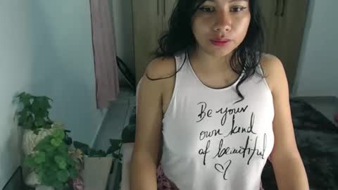 karolinecute online show from January 5, 2025, 1:56 am