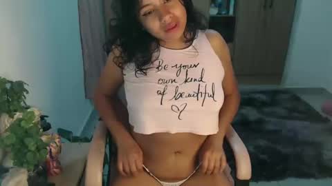 karolinecute online show from January 5, 2025, 4:58 am