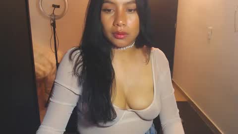 karolinecute online show from March 11, 2025, 1:48 am