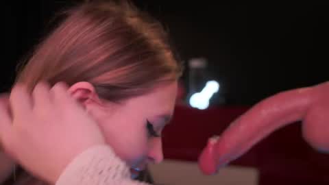 Snapshot of karolinedeep_love chatting on February 25, 2026, 9:13 pm Caroline online show from February 25, 2026, 9:13 pm