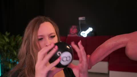 Snapshot of karolinedeep_love chatting on March 29, 2026, 6:19 pm Caroline online show from March 29, 2026, 6:19 pm