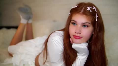 lina online show from November 30, 2025, 11:36 am