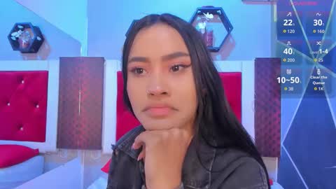 Snapshot of karoll014 chatting on October 13, 2025, 1:22 pm Karol online show from October 13, 2025, 1:22 pm